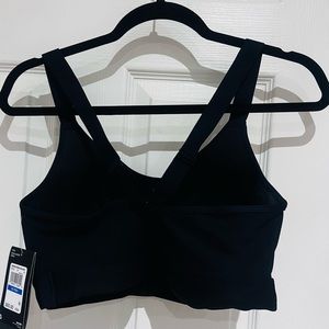 UNDER ARMOUR Sport bra